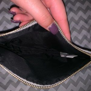 Forever 21 Bags - Forever 21 Cosmetic Bag Forever 21 Bags - Forever 21 Cosmetic Bag